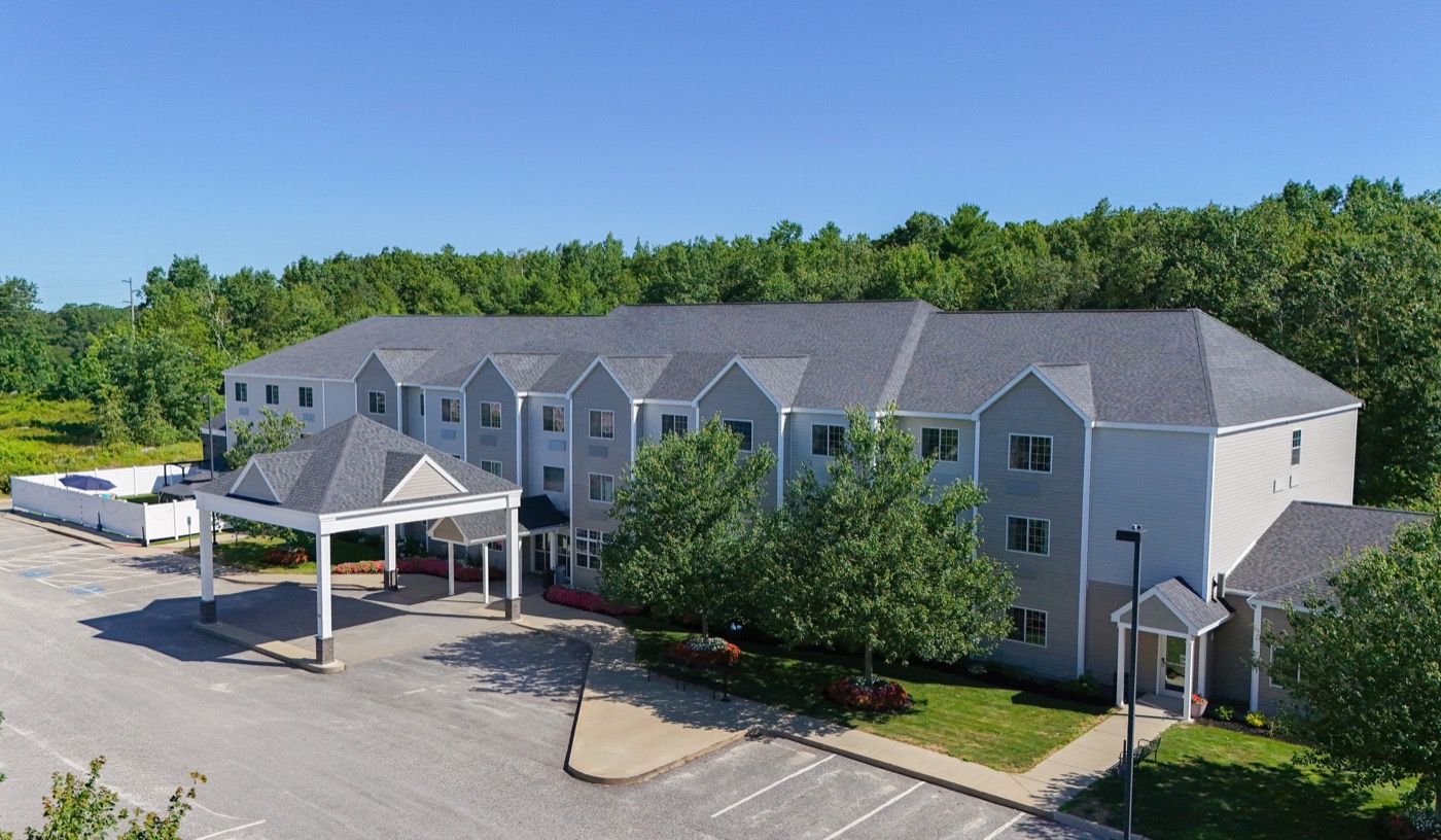 Dormir hotel in Windham Maine near Sebago Lake