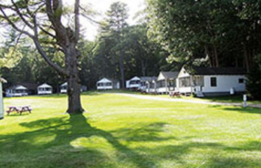 Sebago Lake Cottages near Sebago Lake